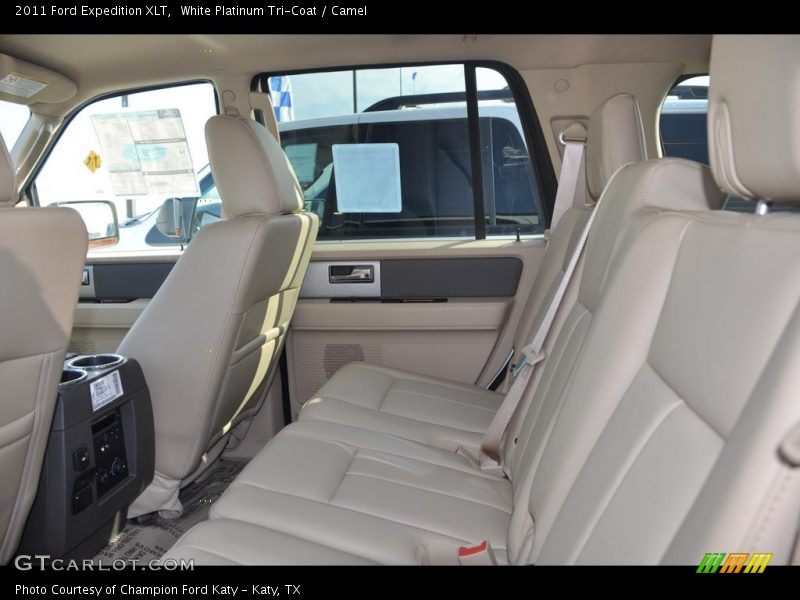 White Platinum Tri-Coat / Camel 2011 Ford Expedition XLT
