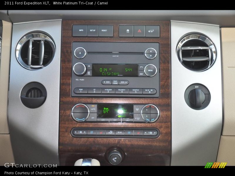 White Platinum Tri-Coat / Camel 2011 Ford Expedition XLT