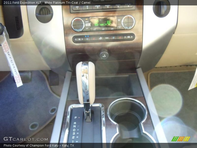 White Platinum Tri-Coat / Camel 2011 Ford Expedition XLT