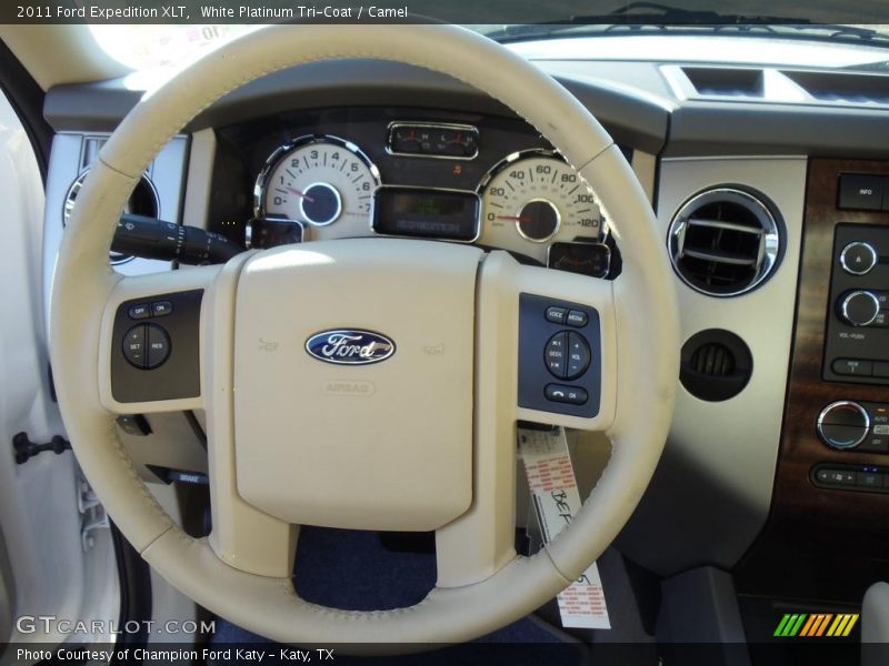 White Platinum Tri-Coat / Camel 2011 Ford Expedition XLT