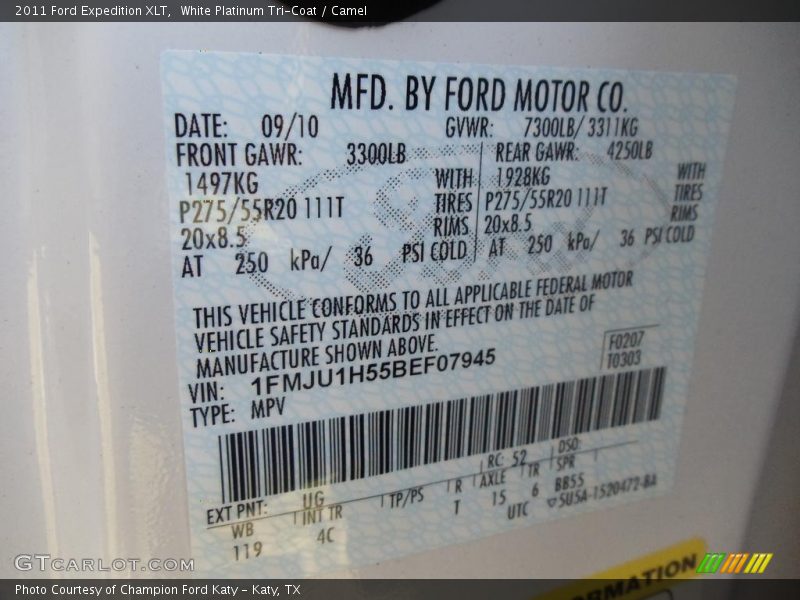 White Platinum Tri-Coat / Camel 2011 Ford Expedition XLT