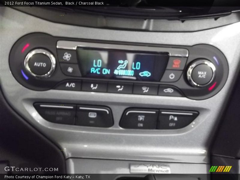 Black / Charcoal Black 2012 Ford Focus Titanium Sedan