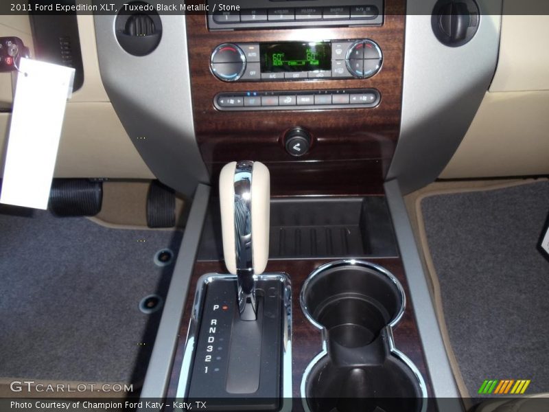 Tuxedo Black Metallic / Stone 2011 Ford Expedition XLT