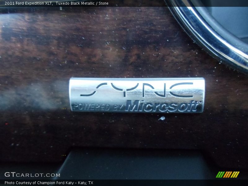 Tuxedo Black Metallic / Stone 2011 Ford Expedition XLT