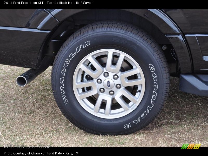 Tuxedo Black Metallic / Camel 2011 Ford Expedition XLT