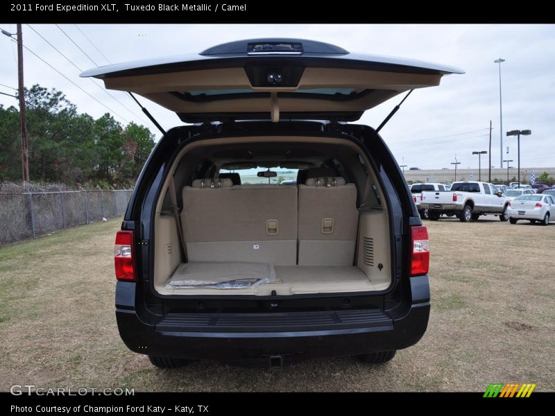 Tuxedo Black Metallic / Camel 2011 Ford Expedition XLT