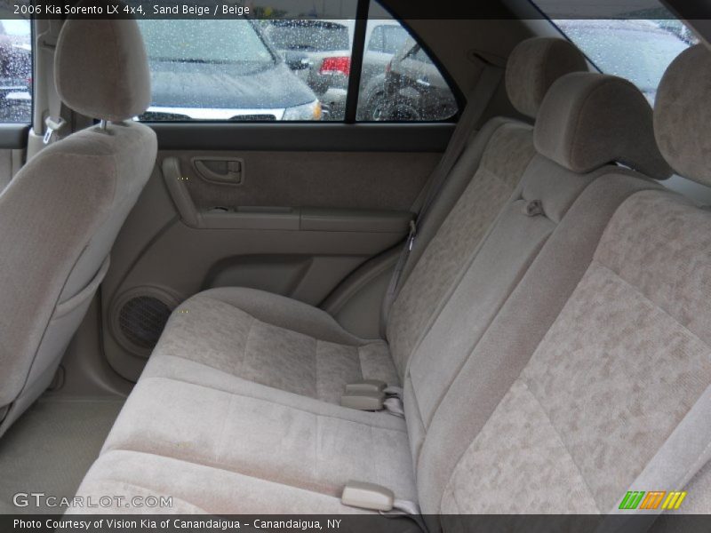 Sand Beige / Beige 2006 Kia Sorento LX 4x4