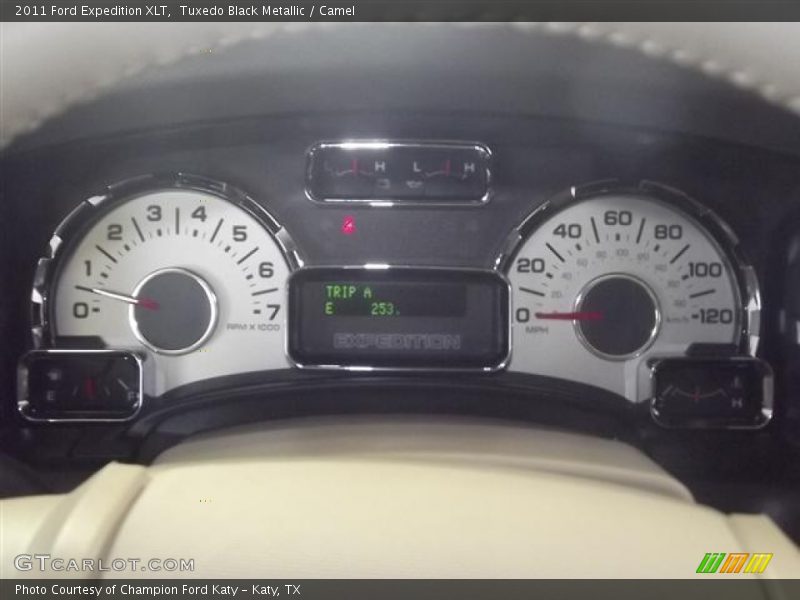 Tuxedo Black Metallic / Camel 2011 Ford Expedition XLT