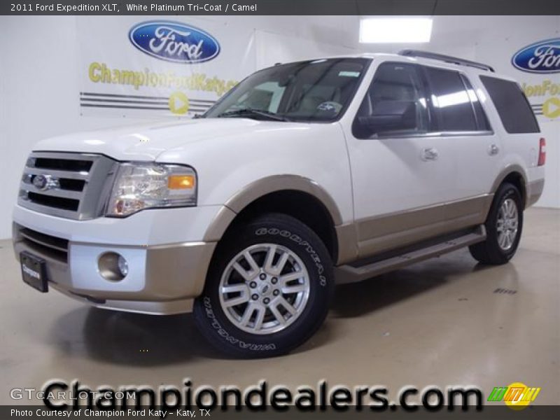 White Platinum Tri-Coat / Camel 2011 Ford Expedition XLT