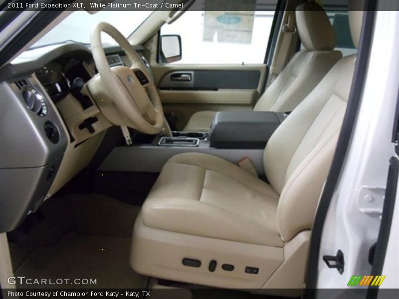 White Platinum Tri-Coat / Camel 2011 Ford Expedition XLT