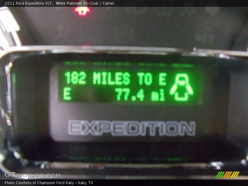 White Platinum Tri-Coat / Camel 2011 Ford Expedition XLT