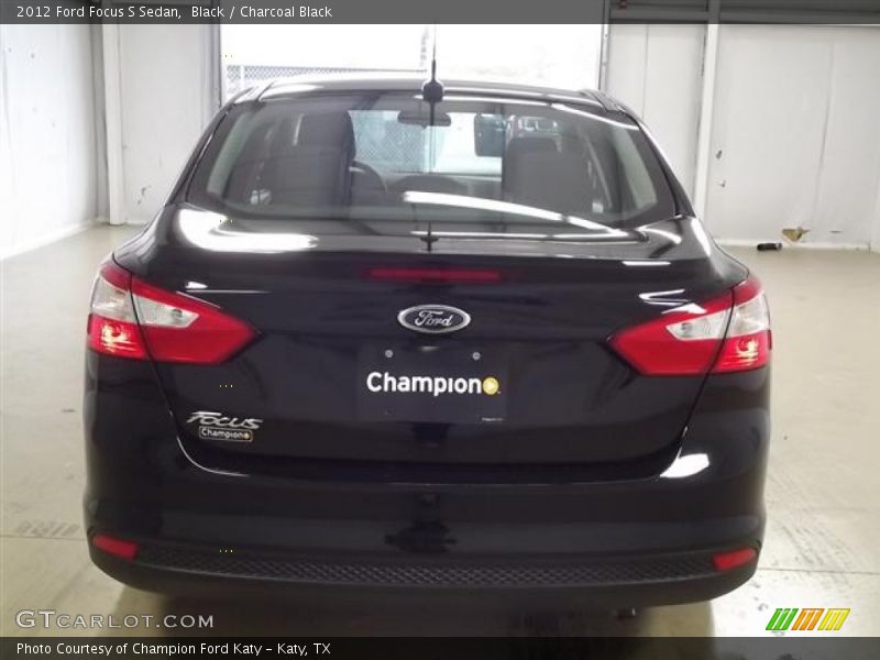 Black / Charcoal Black 2012 Ford Focus S Sedan