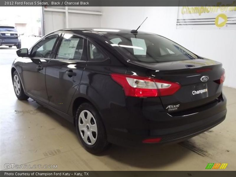 Black / Charcoal Black 2012 Ford Focus S Sedan