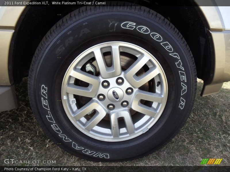 White Platinum Tri-Coat / Camel 2011 Ford Expedition XLT