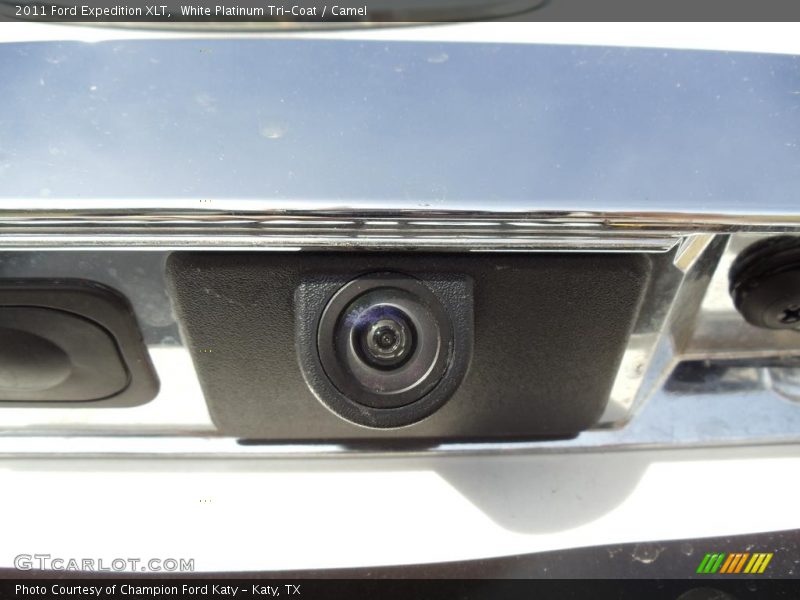 White Platinum Tri-Coat / Camel 2011 Ford Expedition XLT