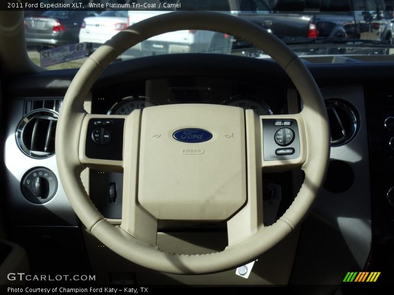 White Platinum Tri-Coat / Camel 2011 Ford Expedition XLT