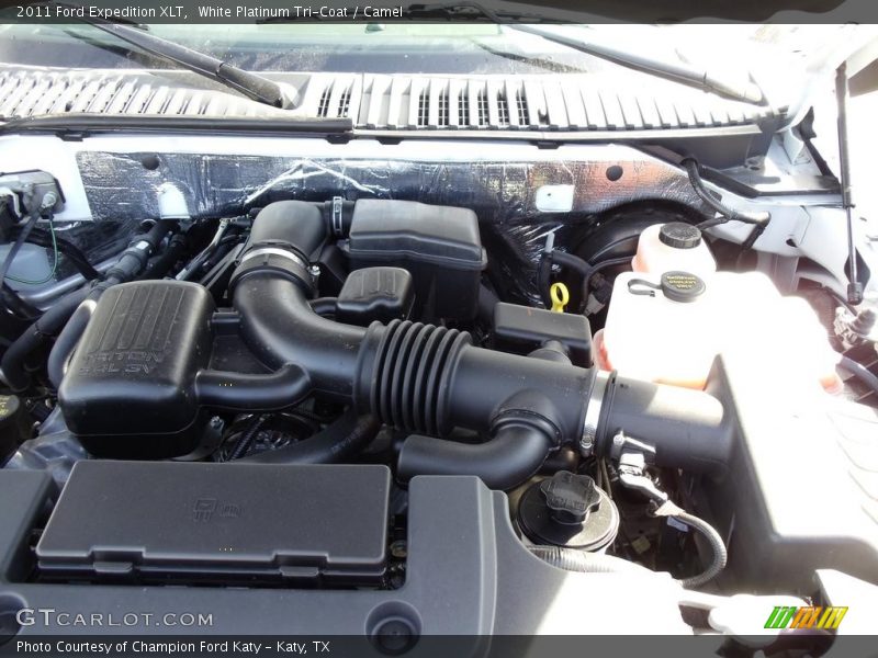 White Platinum Tri-Coat / Camel 2011 Ford Expedition XLT