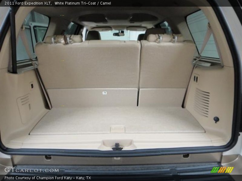 White Platinum Tri-Coat / Camel 2011 Ford Expedition XLT
