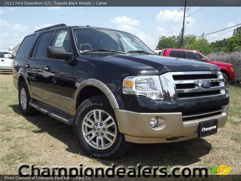 Tuxedo Black Metallic / Camel 2011 Ford Expedition XLT
