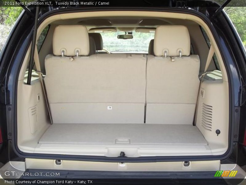 Tuxedo Black Metallic / Camel 2011 Ford Expedition XLT