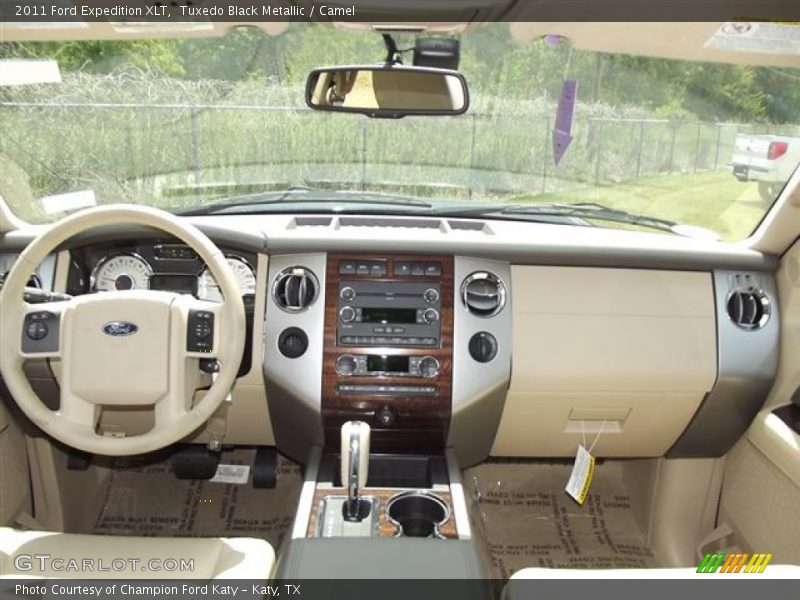 Tuxedo Black Metallic / Camel 2011 Ford Expedition XLT