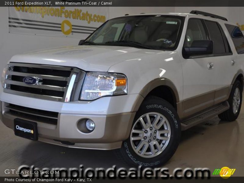 White Platinum Tri-Coat / Camel 2011 Ford Expedition XLT