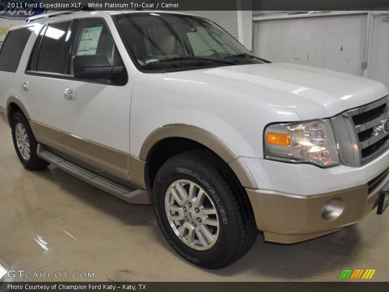 White Platinum Tri-Coat / Camel 2011 Ford Expedition XLT