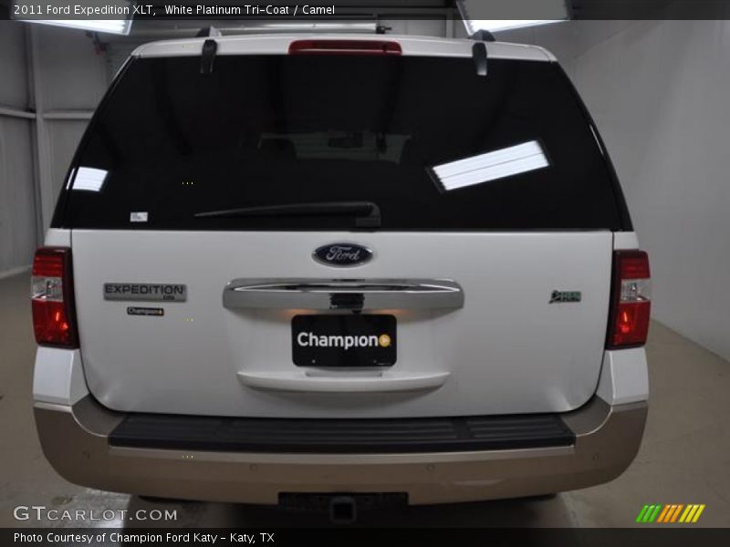 White Platinum Tri-Coat / Camel 2011 Ford Expedition XLT