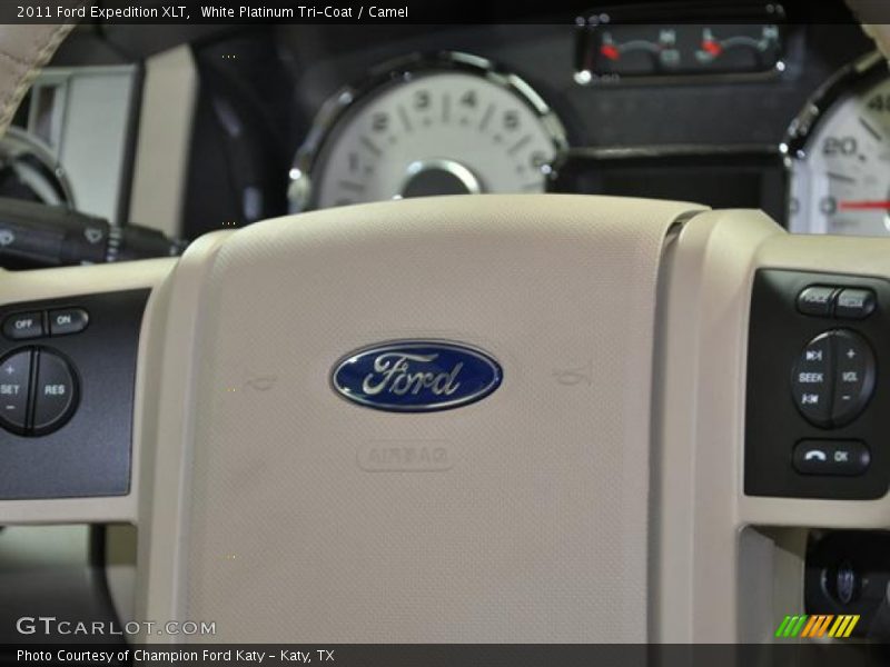 White Platinum Tri-Coat / Camel 2011 Ford Expedition XLT