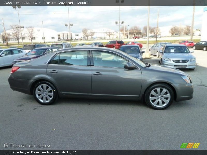 Phantom Gray Pearl / Graphite 2006 Toyota Avalon XLS