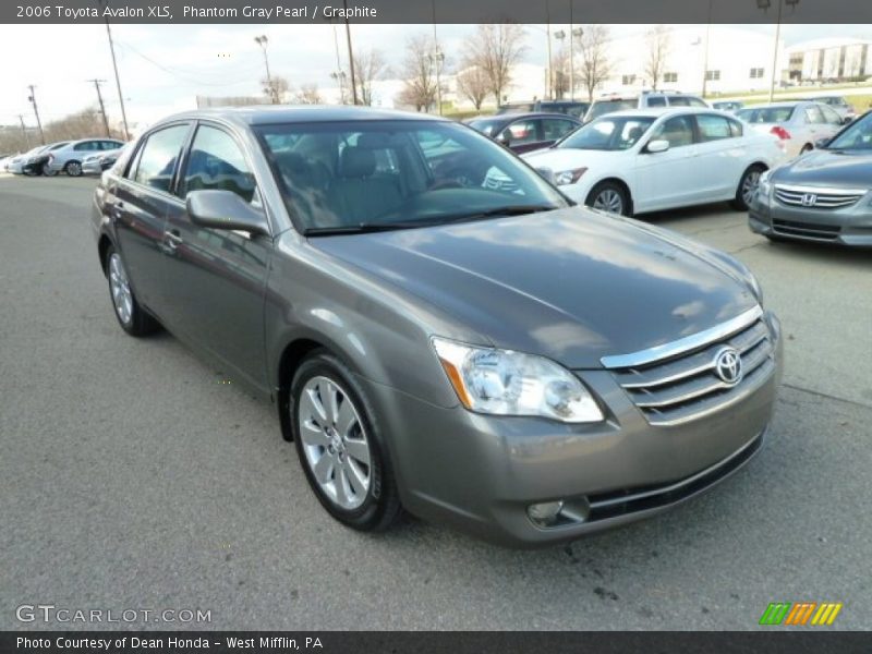 Phantom Gray Pearl / Graphite 2006 Toyota Avalon XLS