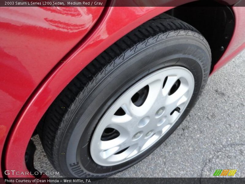 Medium Red / Gray 2003 Saturn L Series L200 Sedan