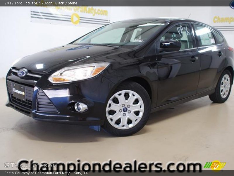 Black / Stone 2012 Ford Focus SE 5-Door