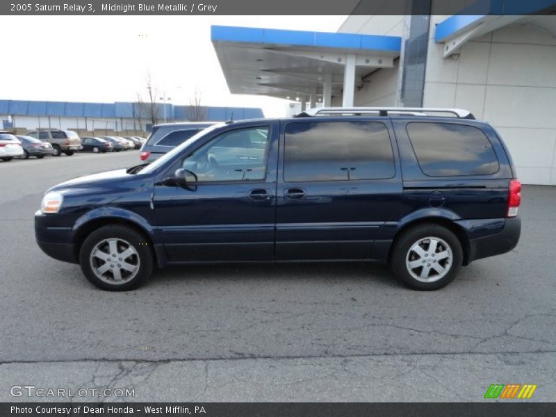 Midnight Blue Metallic / Grey 2005 Saturn Relay 3