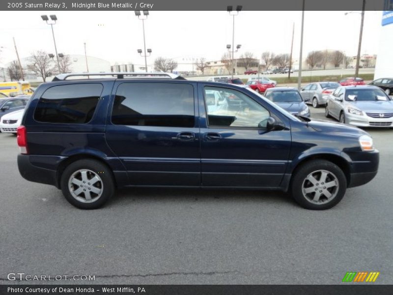 Midnight Blue Metallic / Grey 2005 Saturn Relay 3