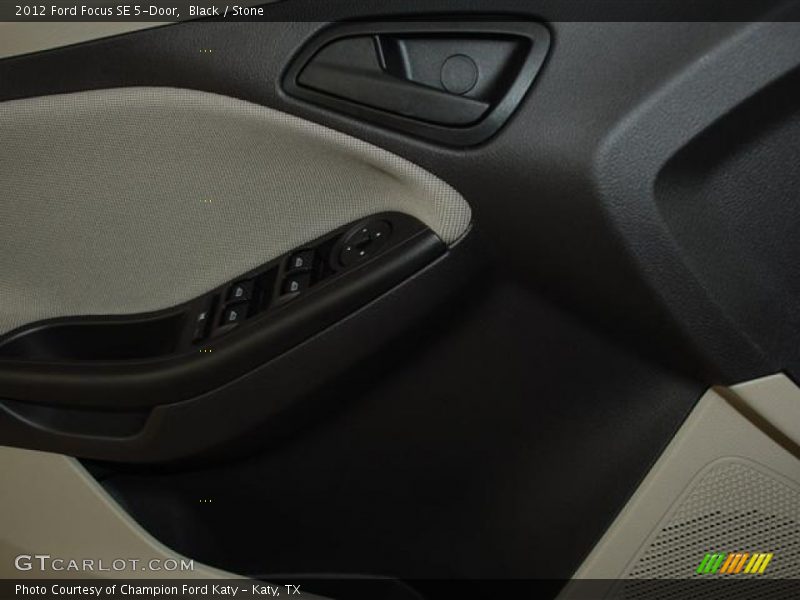 Black / Stone 2012 Ford Focus SE 5-Door