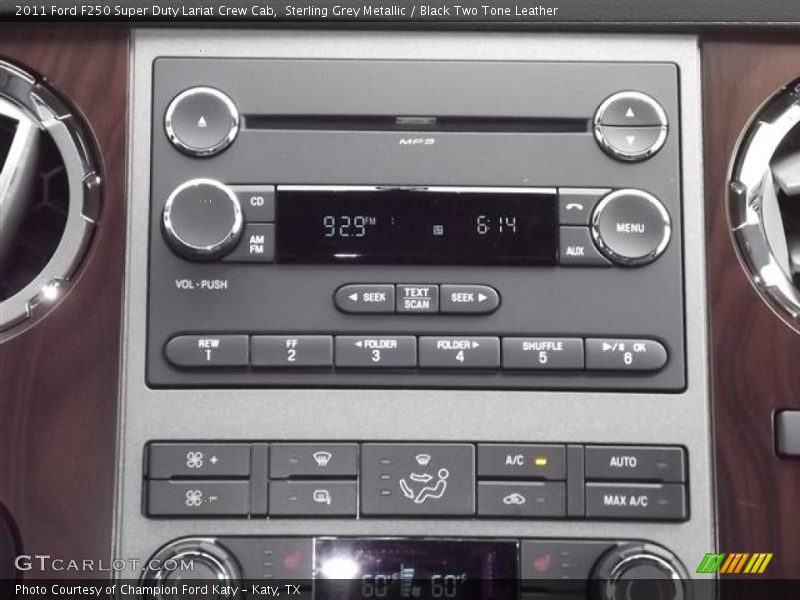 Audio System of 2011 F250 Super Duty Lariat Crew Cab
