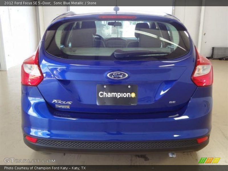 Sonic Blue Metallic / Stone 2012 Ford Focus SE 5-Door
