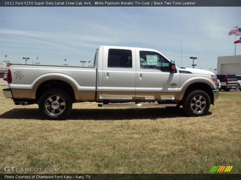 White Platinum Metallic Tri-Coat / Black Two Tone Leather 2011 Ford F250 Super Duty Lariat Crew Cab 4x4