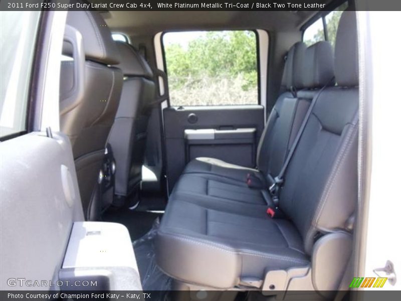 White Platinum Metallic Tri-Coat / Black Two Tone Leather 2011 Ford F250 Super Duty Lariat Crew Cab 4x4