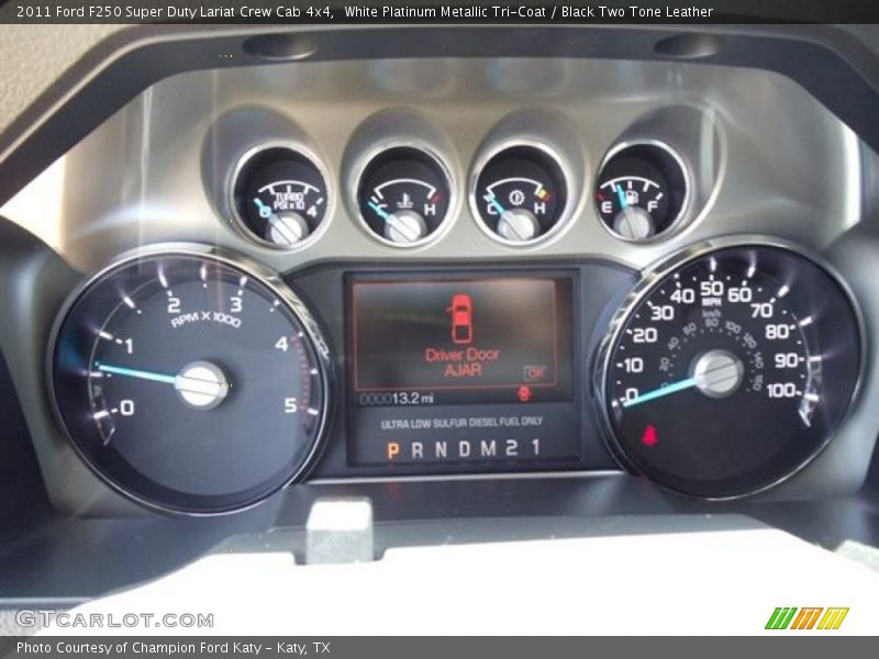 White Platinum Metallic Tri-Coat / Black Two Tone Leather 2011 Ford F250 Super Duty Lariat Crew Cab 4x4