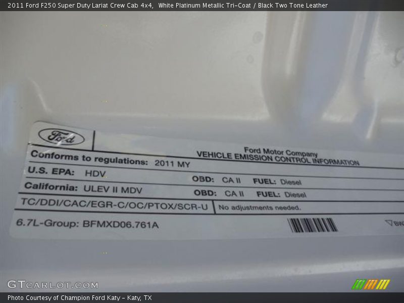 White Platinum Metallic Tri-Coat / Black Two Tone Leather 2011 Ford F250 Super Duty Lariat Crew Cab 4x4