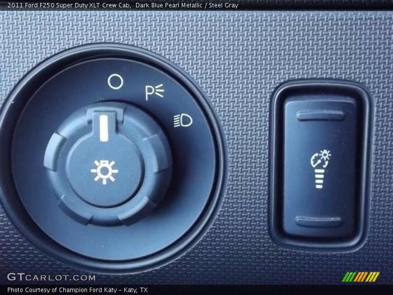 Dark Blue Pearl Metallic / Steel Gray 2011 Ford F250 Super Duty XLT Crew Cab