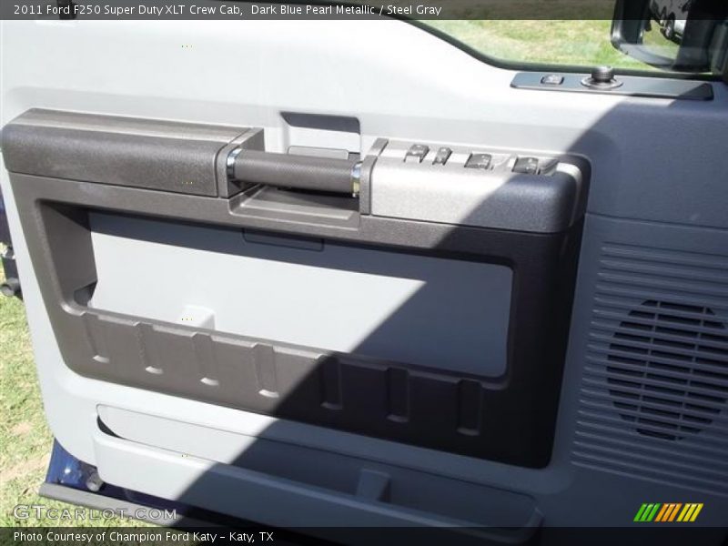 Dark Blue Pearl Metallic / Steel Gray 2011 Ford F250 Super Duty XLT Crew Cab