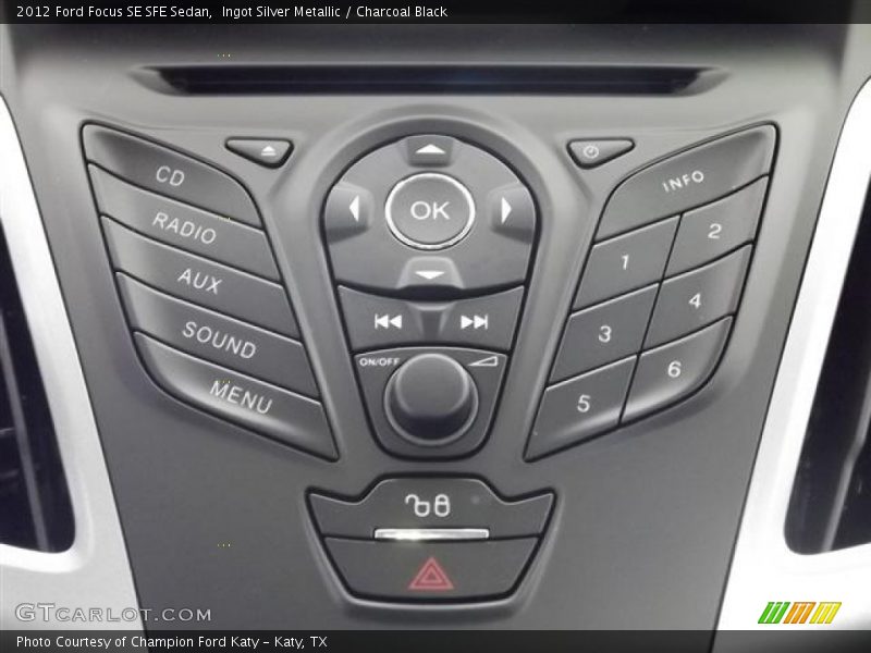 Ingot Silver Metallic / Charcoal Black 2012 Ford Focus SE SFE Sedan
