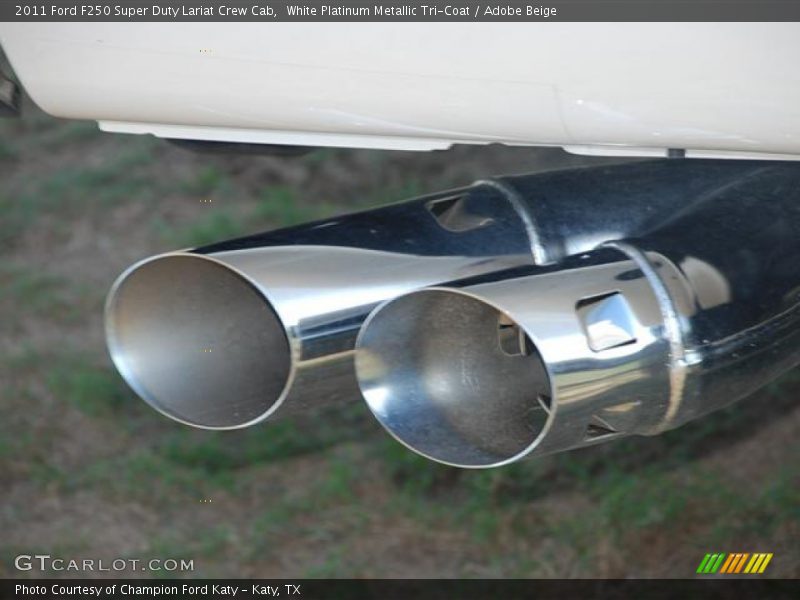 White Platinum Metallic Tri-Coat / Adobe Beige 2011 Ford F250 Super Duty Lariat Crew Cab