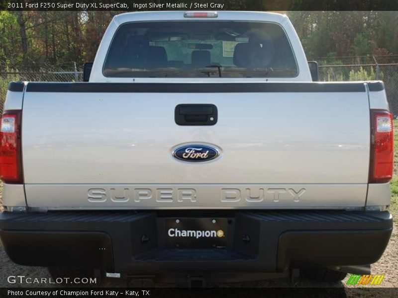 Ingot Silver Metallic / Steel Gray 2011 Ford F250 Super Duty XL SuperCab