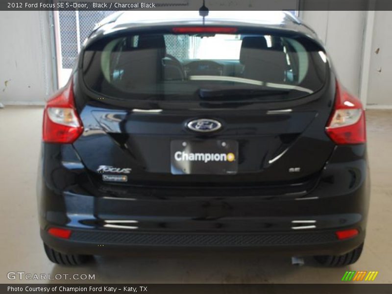 Black / Charcoal Black 2012 Ford Focus SE 5-Door