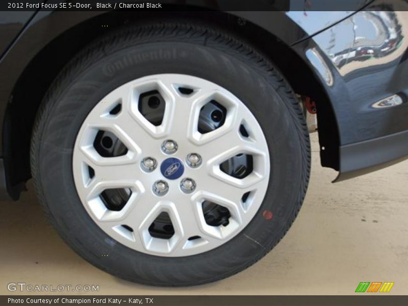 Black / Charcoal Black 2012 Ford Focus SE 5-Door