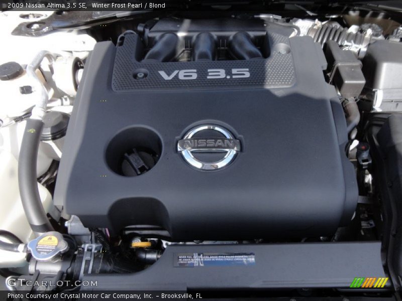 Winter Frost Pearl / Blond 2009 Nissan Altima 3.5 SE